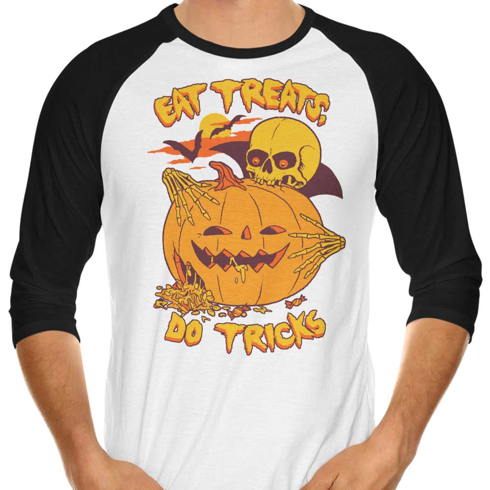 Stylish 3/4 Sleeve Raglan T-Shirt with 'Eat Tricks, Do Treats' Design