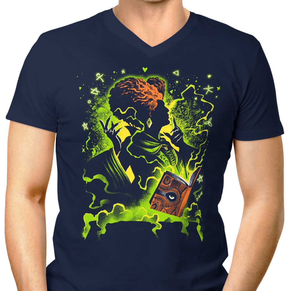 Alemaglia's Stylish Men's Black V-Neck Black Magic Witch T-Shirt
