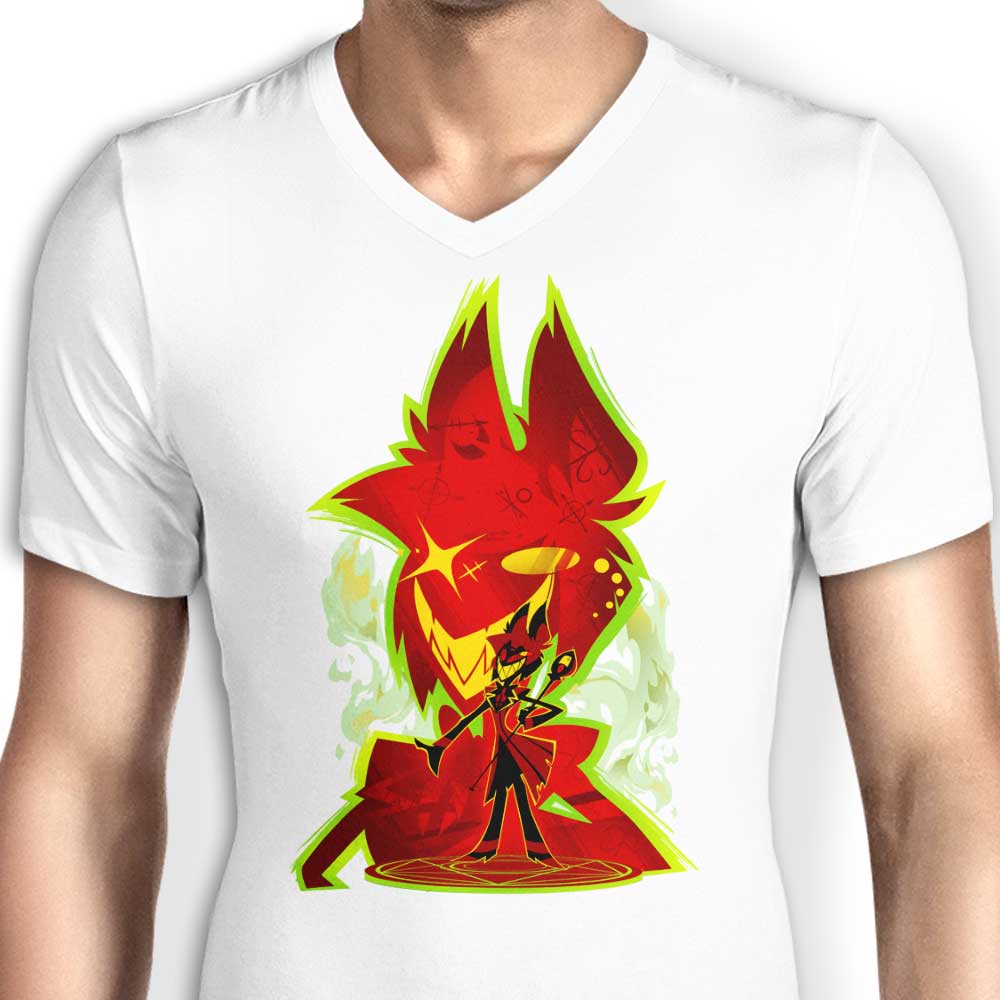 Hypertwenty Men's Stylish V-Neck - The Master of the Airwaves