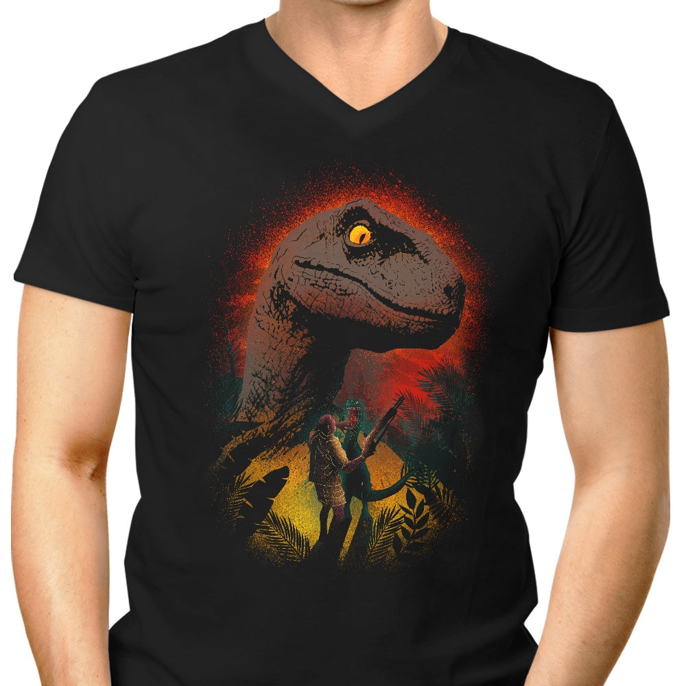 Smart Men's V-Neck T-Shirt with Clever Silhouette