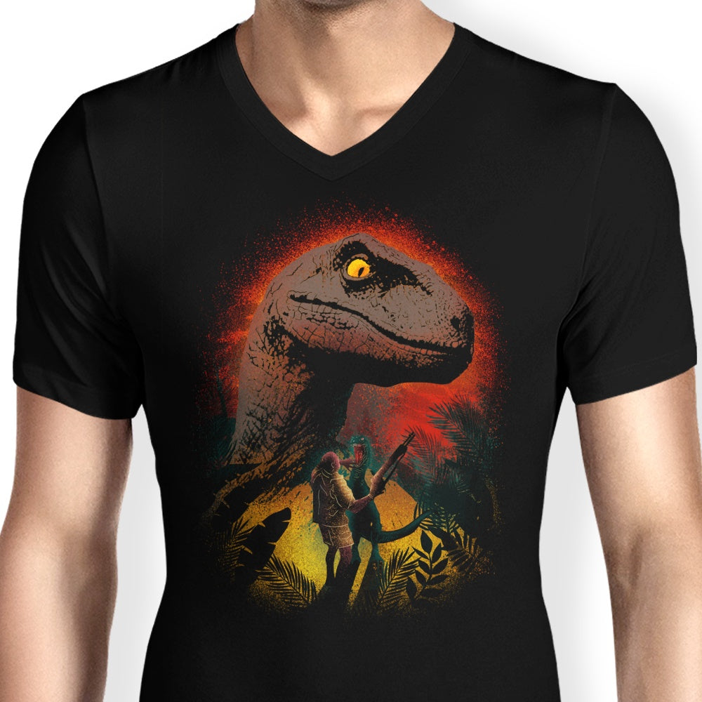 Smart Men's V-Neck T-Shirt with Clever Silhouette