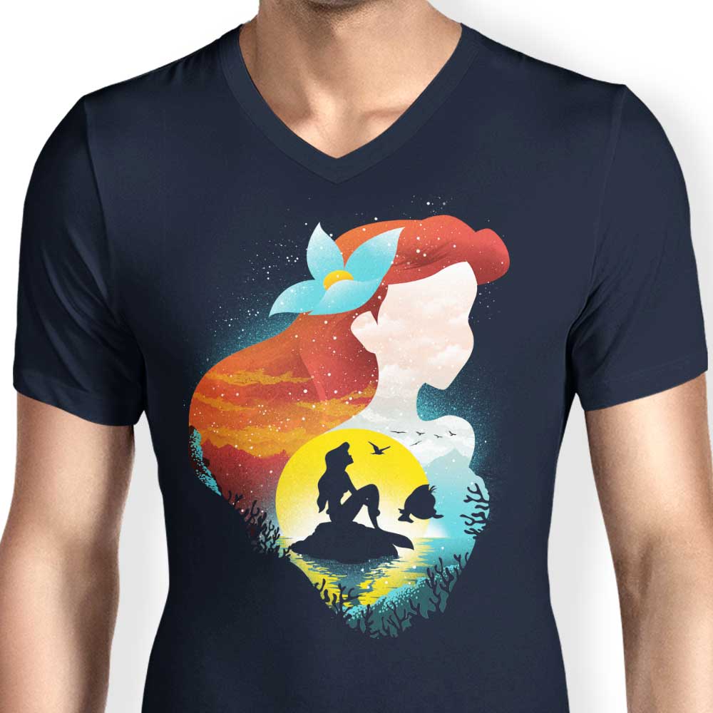 Men's Stylish V-Neck T-Shirt with Sea Princess Silhouette Design