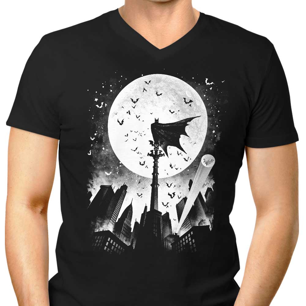 Men's Stylish V-Neck T-Shirt with Caped Silhouette Design