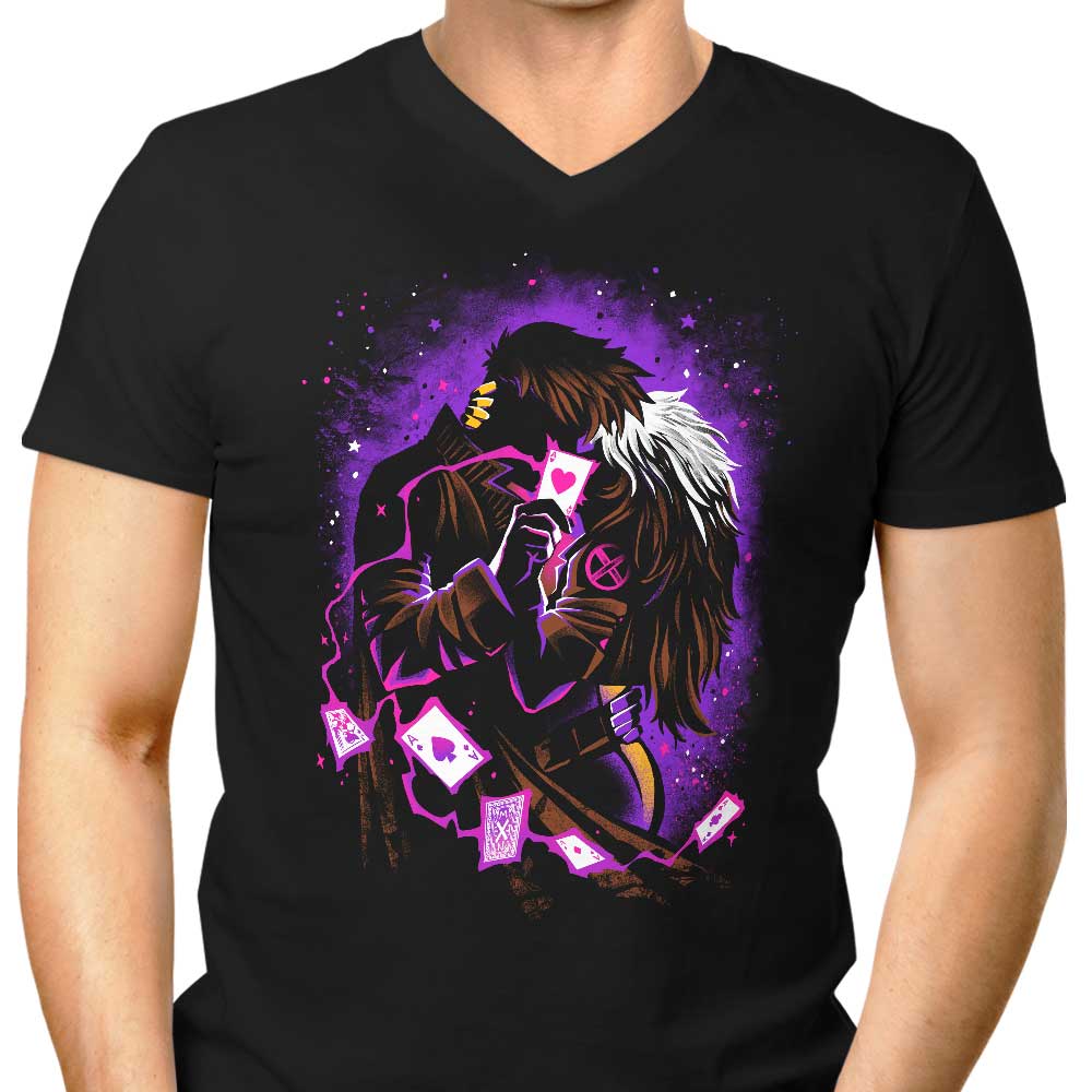 Alemaglia Men's Fashionable V-Neck Kinetic Kiss T-Shirt
